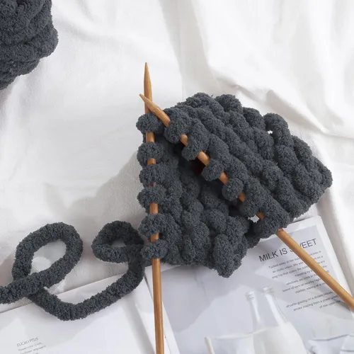 Miniatura 7 de HOMBYS Hilo de Chenille Grueso Carbón para Crochet, Hilo Grueso Espeso y Esponjoso para Tejer, Hilo Súper Grueso para Tejer Mantas a Mano, Hilo