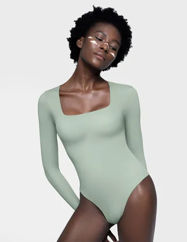 Miniatura 17 de PUMIEY Body sexy de manga larga con cuello cuadrado para mujer, colección Smoke Cloud
