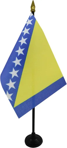 Miniatura 20 de AZ FLAG Bandera de mesa de Albania de 4 x 6 pulgadas - Bandera de escritorio albanesa 5.9 x 3.9 in - Tapa de lanza dorada