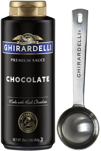 Miniatura 10 de Ghirardelli Salsa con sabor a caramelo de sal marina, botella exprimible de 16 onzas con cuchara de barista estampada Ghirardelli