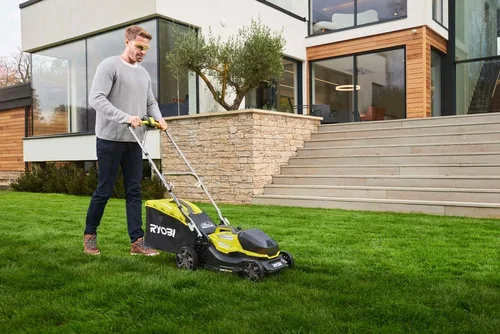 Miniatura 2 de RYOBI One+ RY18LMX37A-150 Cortacésped inalámbrico sin escobillas 18V – Ancho 14.6 in, 1 x 5.0Ah batería + cargador, mulching o pickup, bandeja