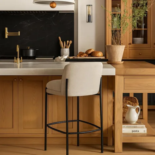 Miniatura 2 de Meridian Furniture 429Beige-C Burton Collection Modern Taburete contemporáneo con tela de felpilla beige suave, marco de metal negro mate, 17.5
