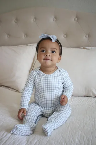 Miniatura 20 de GUNAMUNA Pijama unisex convertible ultrasuave para bebé, mameluco con cremallera para pañales, recién nacido a 24 meses