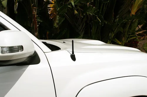 Miniatura 7 de AntennaMastsRus - Fabricado en Estados Unidos - Antena de aluminio negro de 4 pulgadas es compatible con Jeep Grand Cherokee (2005-2010)
