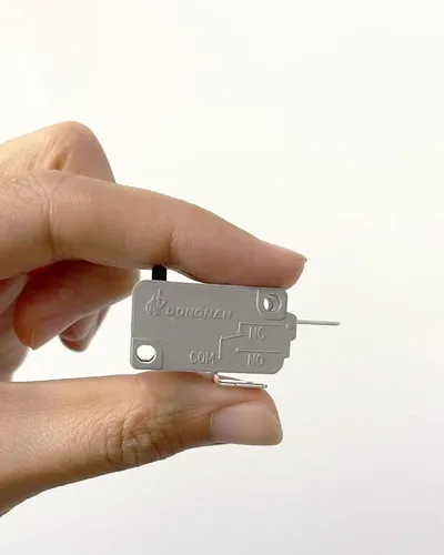 Miniatura 4 de 3 piezas kw3a interruptor de puerta de microondas YQBOOM 16A 125/250V Microondas Interlock Interruptor de repuesto Pieza de repuesto normalmente
