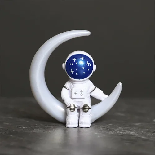 Miniatura 5 de Juego de 4 estatuas de astronauta azul y blanco, figuras de escultura de astronauta espacial, decoración temática del espacio exterior para cuarto