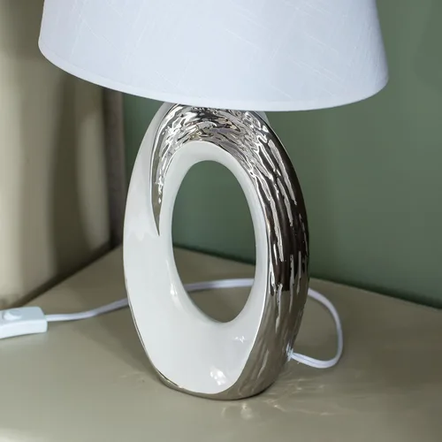 Miniatura 6 de Quickway Imports Lámparas de mesa de diseño, lámpara de mesa decorativa de cerámica de 19 pulgadas, con soporte ovalado plateado y blanco y pantalla