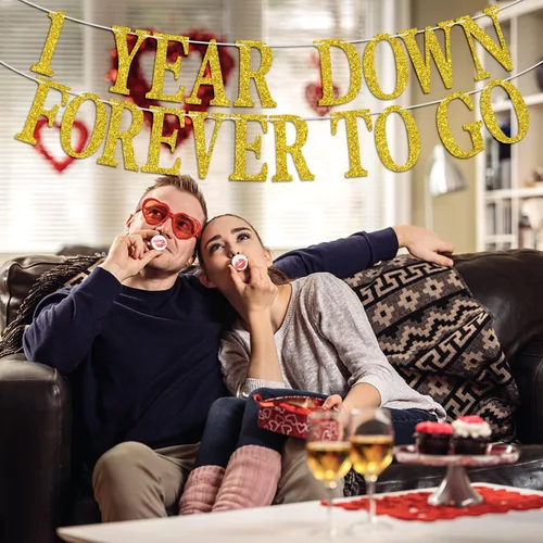 Miniatura 3 de Cartel de 1 año con texto en inglés "Down Forever to Go", regalo de 1 año de matrimonio, suministros de decoración de fiesta de aniversario de boda