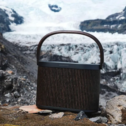 Miniatura 12 de Bang & Olufsen Beosound A5 - Altavoz Bluetooth portátil con conexión Wi-Fi, correa de transporte, roble oscuro