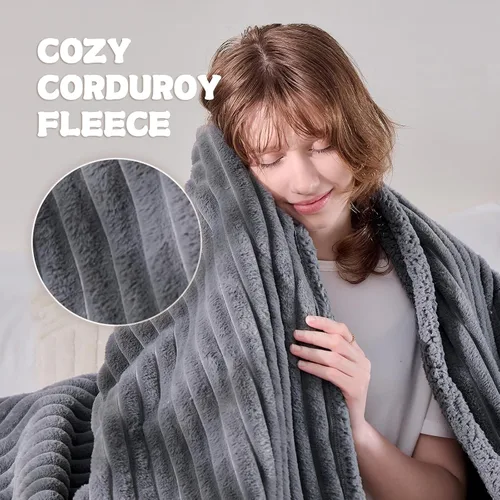 Miniatura 6 de Qeils Manta impermeable calmante para gatos de interior, manta suave y silenciosa de felpa para mascotas, manta gruesa de piel sintética de 500 GSM