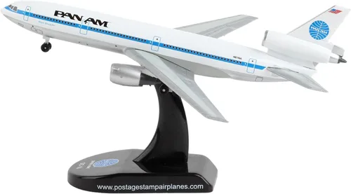 Miniatura 4 de Sello postal Daron Pan Am DC-10 1/400