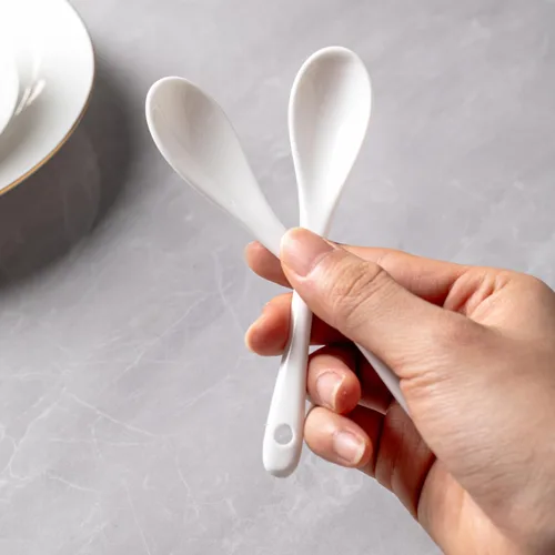 Miniatura 4 de 6 cucharas de café blanco de porcelana, salsa de té espresso y postres cucharas de cerámica
