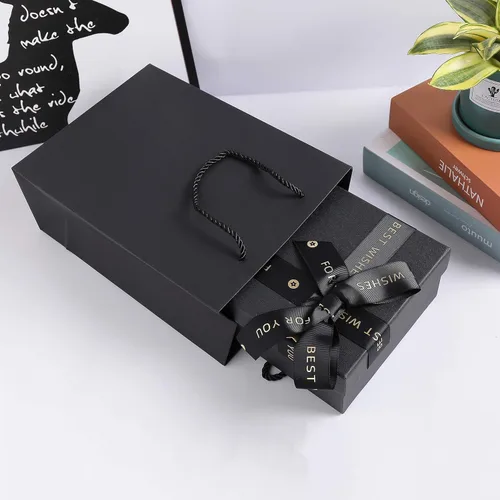 Miniatura 5 de 10 bolsas de regalo con papel de seda de 8 x 4 x 11 pulgadas.