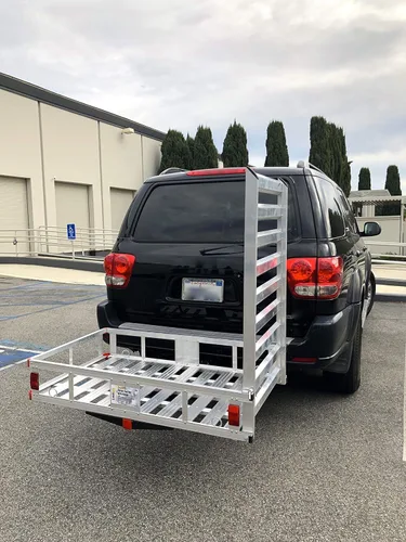 Miniatura 7 de MaxxHaul 80779 Soporte de aluminio para silla de ruedas/movilidad con enganche – Cesta de carga de 50" x 29.5" con barandas laterales altas y rampa