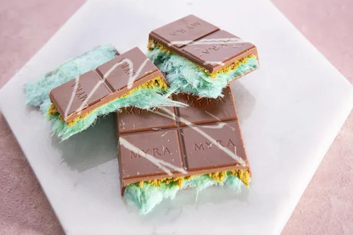 Miniatura 6 de Carians Viral - Barra de chocolate con pelo de ángel italiano congelado, sabor a pistacho, kataifi y caramelo, ideal para regalo, aniversario, 3.88