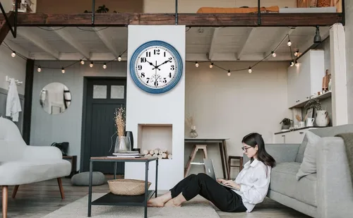 Miniatura 8 de JENLYSTIME Reloj de pared retro impermeable de 12 pulgadas para interior/exterior con termómetro, silencioso, redondo, de cuarzo, funciona con 40