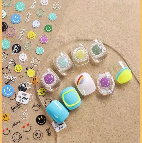 Miniatura 14 de Dedyel Calcomanías de uñas de sonrisa, lindas calcomanías de uñas de dibujos animados 5D en relieve de cara sonriente, calcomanías de uñas Kawaii