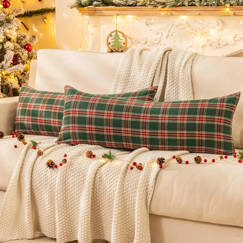 Miniatura 21 de AQOTHES Juego de 2 fundas de almohada decorativas a cuadros de Navidad para decoración rústica de casa, tartán escocés, verde, 22 x 22 pulgadas