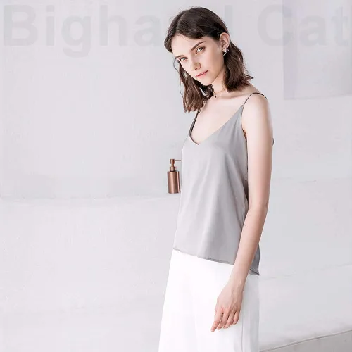 Miniatura 5 de IIG Camiseta clásica de satén de seda para mujer, blusa sexy con cuello en V, camiseta sin mangas para mujer, chaleco con tirantes delgados