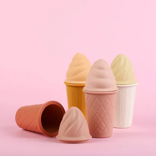 Miniatura 5 de BLUE GINKGO Juguetes de arena de helado - Juego de 4 juguetes de silicona para la playa Fácil de limpiar, apto para viajes Juguetes de baño