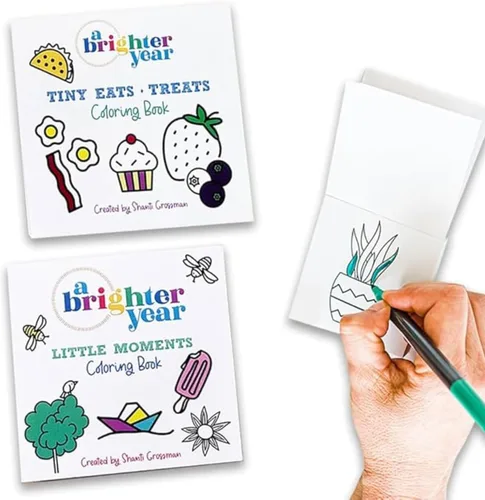 Libro para colorear Tiny Eats & Treats and Little Moments de tamaño de bolsillo. Pequeños regalos para compañeros de trabajo de 3 x 3 pulgadas para