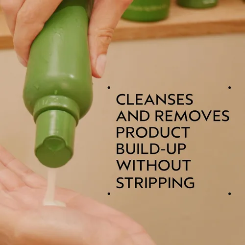 Miniatura 2 de Aveda Be Curly Advanced Shampoo Moisturizing Shampoo for Curly, Coily, Wavy Hair Gently Cleanses, Removes Build Up Fights Frizz Sulfate
