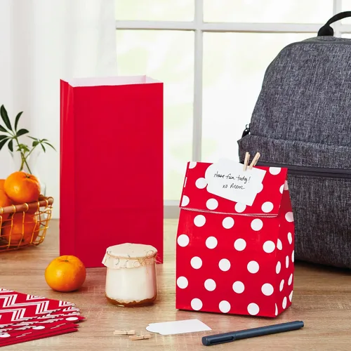 Miniatura 2 de Hallmark Bolsas rojas para obsequios de fiesta y golosinas envueltas, diseños variados