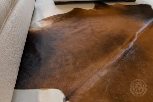 Miniatura 8 de Sunshine Cowhides Alfombra de piel de vaca 100% genuina, color marrón caoba, alfombra de estilo moderno de piel de animal y alfombra para sala