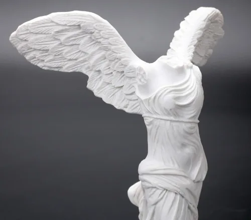 Miniatura 5 de Estatua griega para decoración del hogar, sala de estar, oficina, escultura de resina con alas del Louvre romano