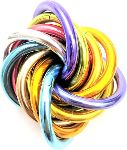 Miniatura 37 de Möbii Fidget Ball (MultiColor): Herramienta de alivio del estrés, ansiedad y estimulación para ADHD, silenciosa, ideal para el hogar, viajes, Rosa
