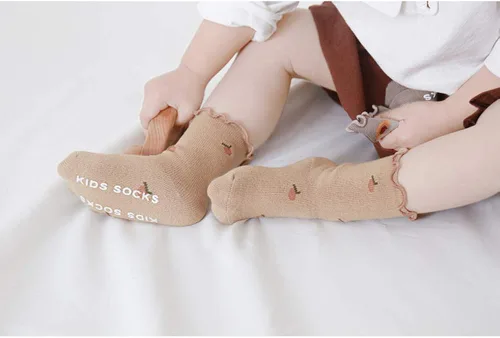 Miniatura 6 de FYLuoke Calcetines de encaje con volantes para bebé, calcetines de uniforme para niñas, calcetines casuales de algodón, lindos con volantes