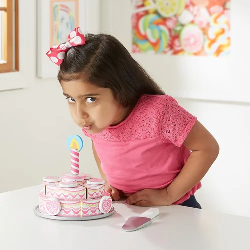 Miniatura 7 de Juguete de madera en forma de pastel de fiesta de tres capas Melissa & Doug, construcción robusta con pestañas autoadhesivas, gran regalo para niñas