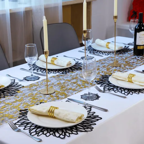 Miniatura 4 de Snowkingdom Paquete de 6 manteles individuales negros lavables de vinilo prensado para mesa de comedor, decoración floral redonda para Halloween