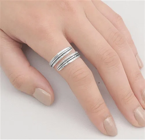 Miniatura 2 de Anillo de plata de ley 925 con diseño abierto oxidado, tallas 5 a 12