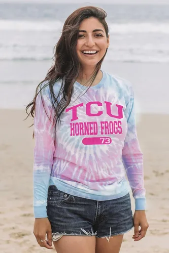 Miniatura 13 de Blue 84 Camiseta de manga larga con licencia oficial de la NCAA para mujer, teñido anudado