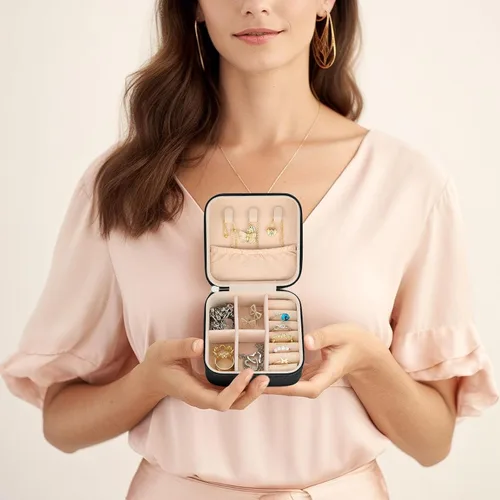 Miniatura 2 de MJartoria Joyero de viaje, pequeñas cajas de joyería para mujeres y niñas, caja organizadora de joyas portátil negra, regalos de moda