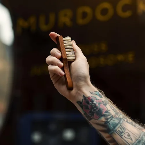 Miniatura 4 de Murdock London Redchurch - Cepillo para barba para hombre, herramienta de aseo vegano de bolsillo para barbas cortas a medianas, listo para viajar