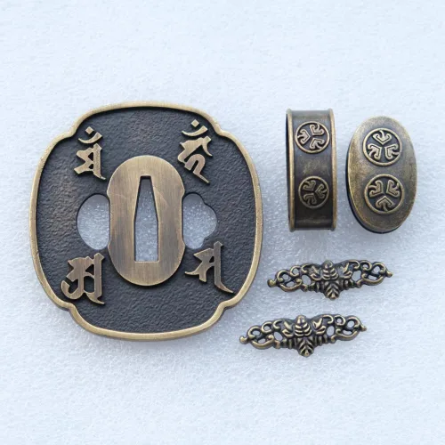 Miniatura 31 de Espada samurái japonesa KOSHIRAE – TSUBA FUCHI KASHIRA MENUKI 68-100