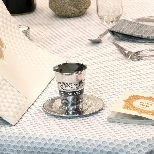 Miniatura 5 de Juego de tazas Kidush de acero inoxidable – Taza de vino y platillo Kidush premium con diseño de granada floral grabado con láser para Shabat