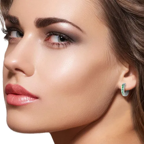 Miniatura 5 de Galaxy Gold GG Pendientes de aro de oro blanco de 14 quilates con esmeraldas naturales