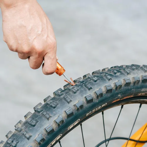 Miniatura 4 de Granite Suture Kit de tapones para neumáticos, kit compacto de reparación de neumáticos de bicicleta plana sin cámara con 2 tapones de neumáticos