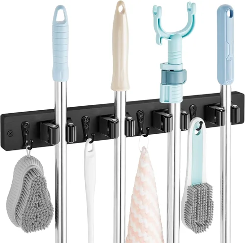 OUTNILI Soporte de Pared Negro para Escoba y Trapeador con 4 Ranuras y 4 Ganchos - Colgador de Escoba y Trapeador de Madera Rústica para Despensa,