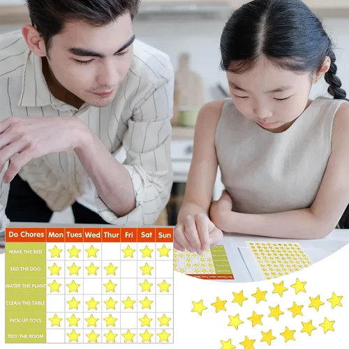 Miniatura 6 de Paquete de 4320 40 hojas de calcomanías pequeñas de estrella dorada, calcomanías de recompensa de 0.3 pulgadas de diámetro para niños, cara, tabla