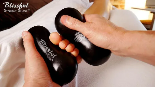Miniatura 7 de Blissful (basalto negro) (juego de 2) Piedra sinergia - Herramientas de masaje de piedras calientes contorneadas - Calor profundo para aliviar