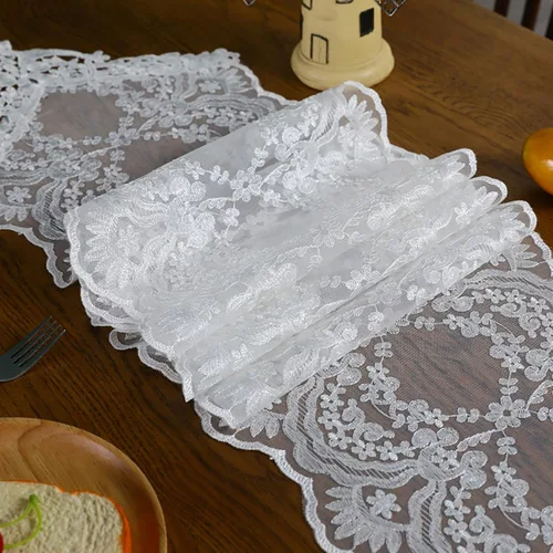 Miniatura 3 de Hsvanyr Camino de mesa de encaje blanco bordado pequeño bufanda clásica rectangular macramé mesa decoración de tocador 12 pulgadas x 27 pulgadas