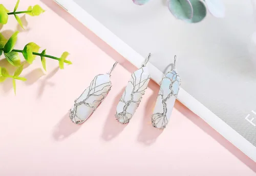 Miniatura 4 de XIANNVXI Collar con colgante de luna creciente envuelta en alambre con forma de árbol de la vida Collar con piedras de cristal curativo de reiki