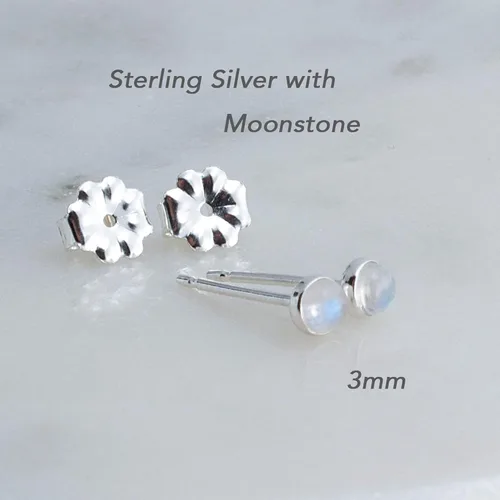 Miniatura 83 de Aretes pequeños de plata de ley para cartílago, tragus, hélix, múltiples piercings hipoalergénicos, piedra natal para mujer, juego de bisel