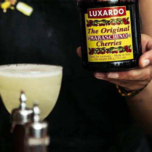 Miniatura 4 de Luxardo Cerezas Marrasquino Gourmet para Cóctel para Old Fashioned, Manhattan y Postres, frasco de 14.11 oz. [Paquete de 2]