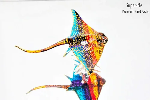 Miniatura 4 de Estatua de soplado de vidrio soplado a mano de mantarraya de natación adorno dorado coleccionable