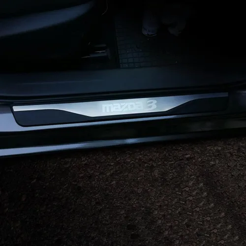 Miniatura 5 de Accesorios protectores de rayones para umbral de puerta de automóvil para Mazda 3 2015-2024, cubierta de placa protectora de entrada de puerta